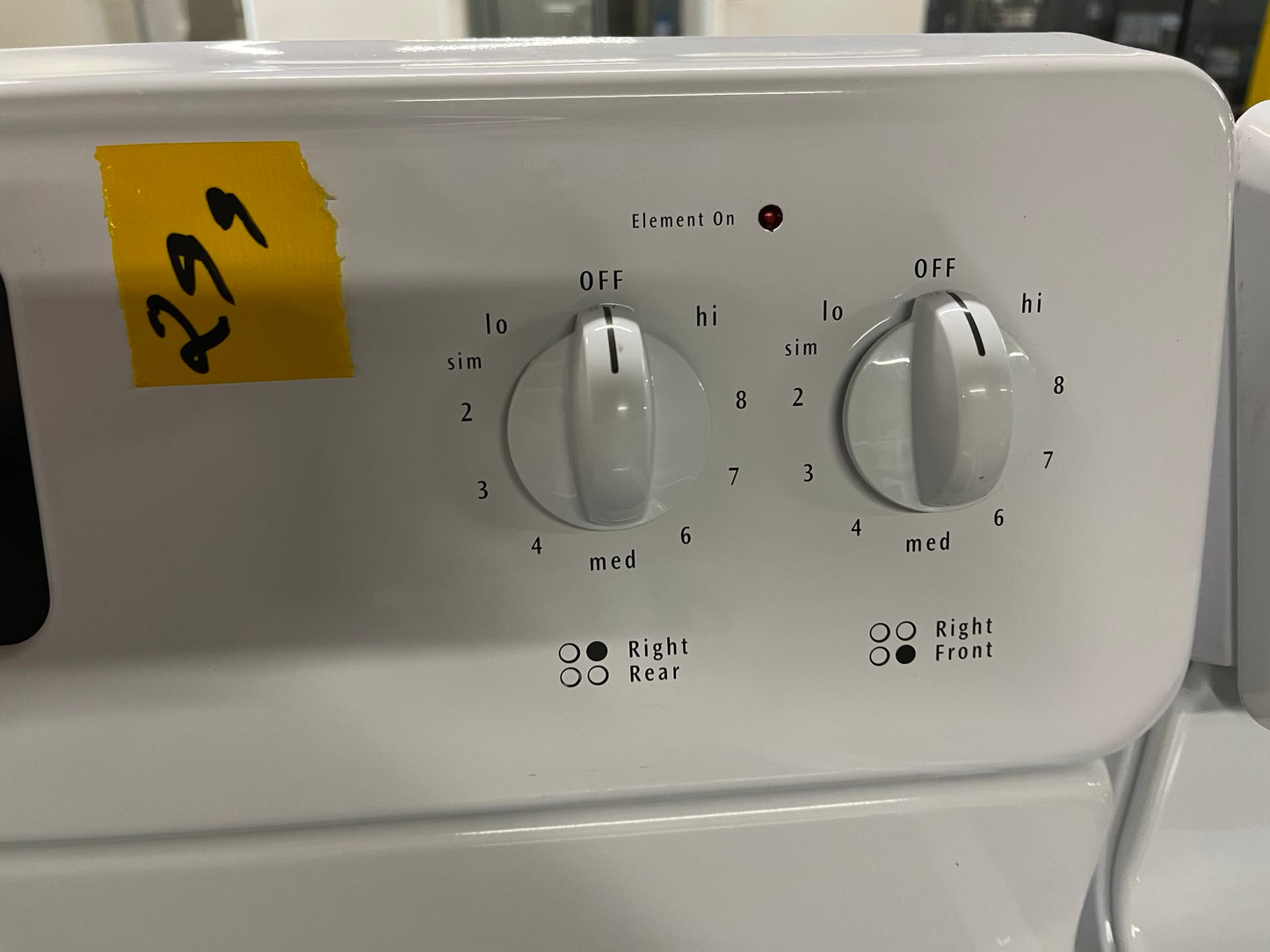 Frigidaire electric range 220v bake broil self clean in white Refurbished 30" #ER396XB-TR