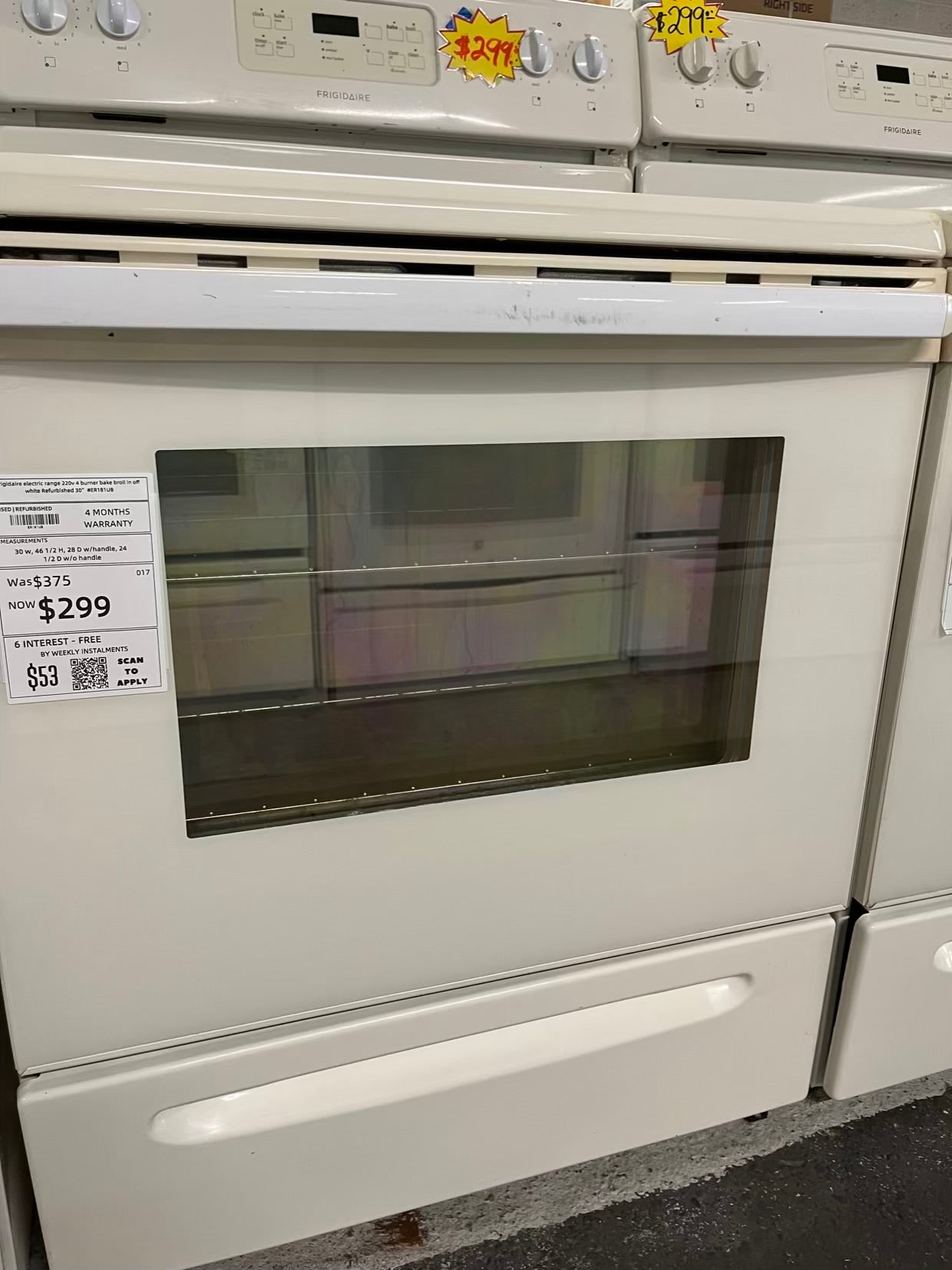 Frigidaire electric range 220v 4 burner bake broil in off white Refurbished 30" #ER181UB