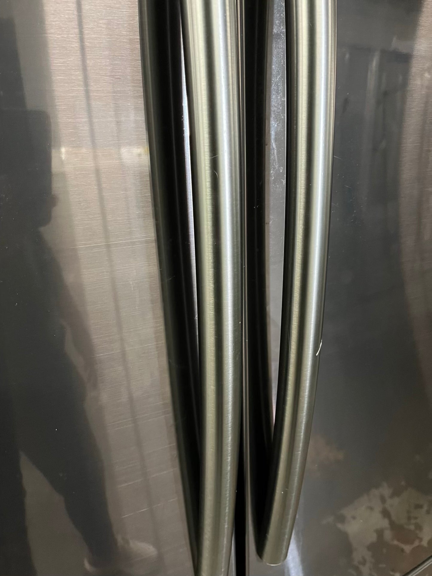 - Samsung French door refrigerator black stainless steel w/ice maker 30” #RF394TB