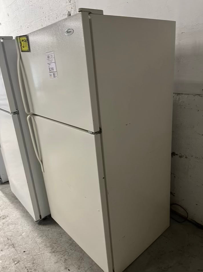 - whirlpool top freezer refrigerator off white used refurbished 33’ #RF901TB