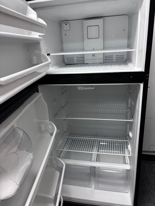 >Frigidaire 18cu.ft -top freezer refrigerator black used refurbished 30” #RF90UL