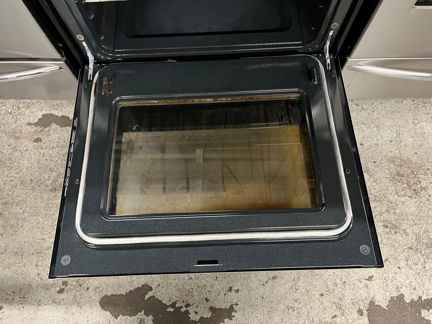 Frigidaire electric range stainless steel 5 burner warm zone bake broil self clean 30” item number #ER351CE