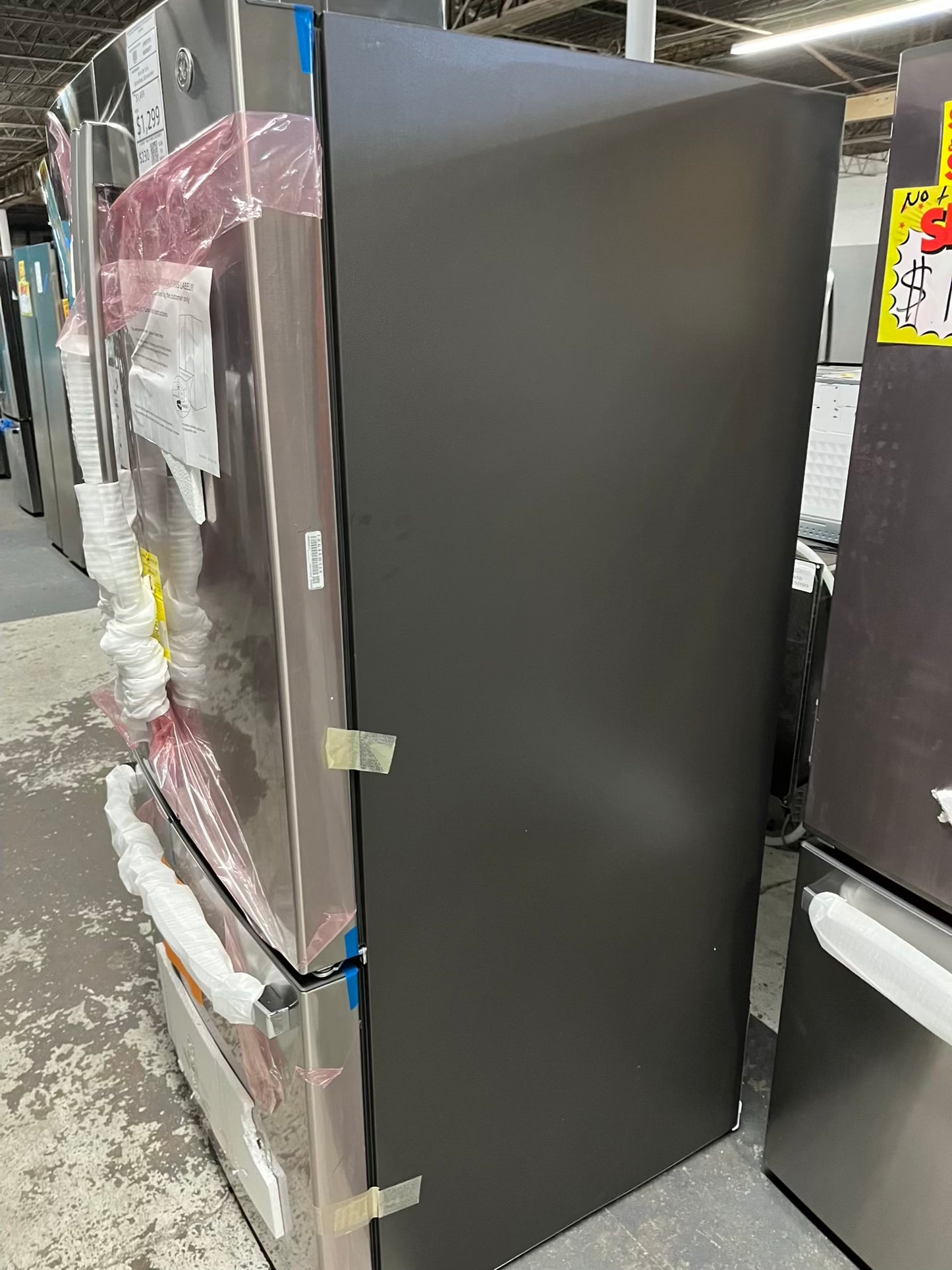 Open Box 📦 GE French Door Refrigerator stainless steel w/ice maker and water dispenser inside - Item number #RF634NB 36” in