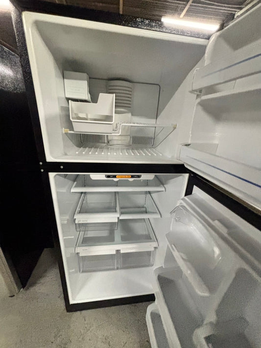 -GE Top freezer Refrigerator with ice maker inside -stainless steel | 30ā in Refurbished Item number #RFS653VB-TR