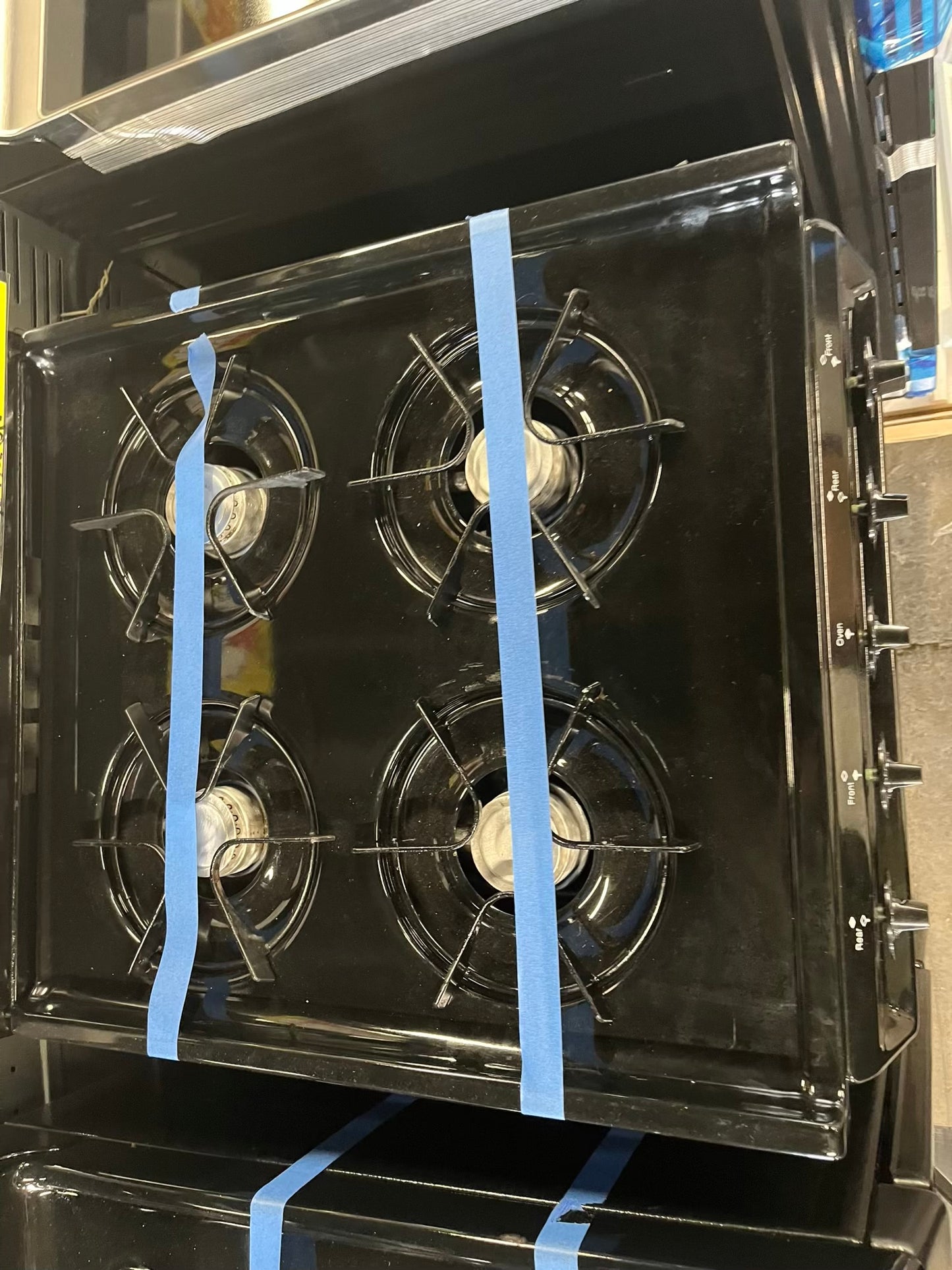 - Special size Brown gas range 4 burne broil in black 20 #GR9080B