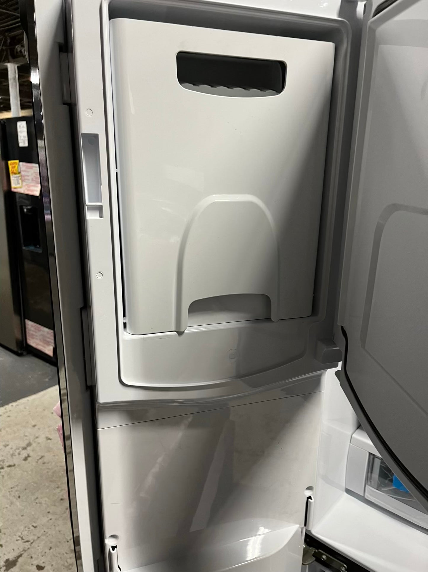 Open Box 📦 GE French Door Refrigerator stainless steel w/ice water dispenser - Item number #RF633A 36” in