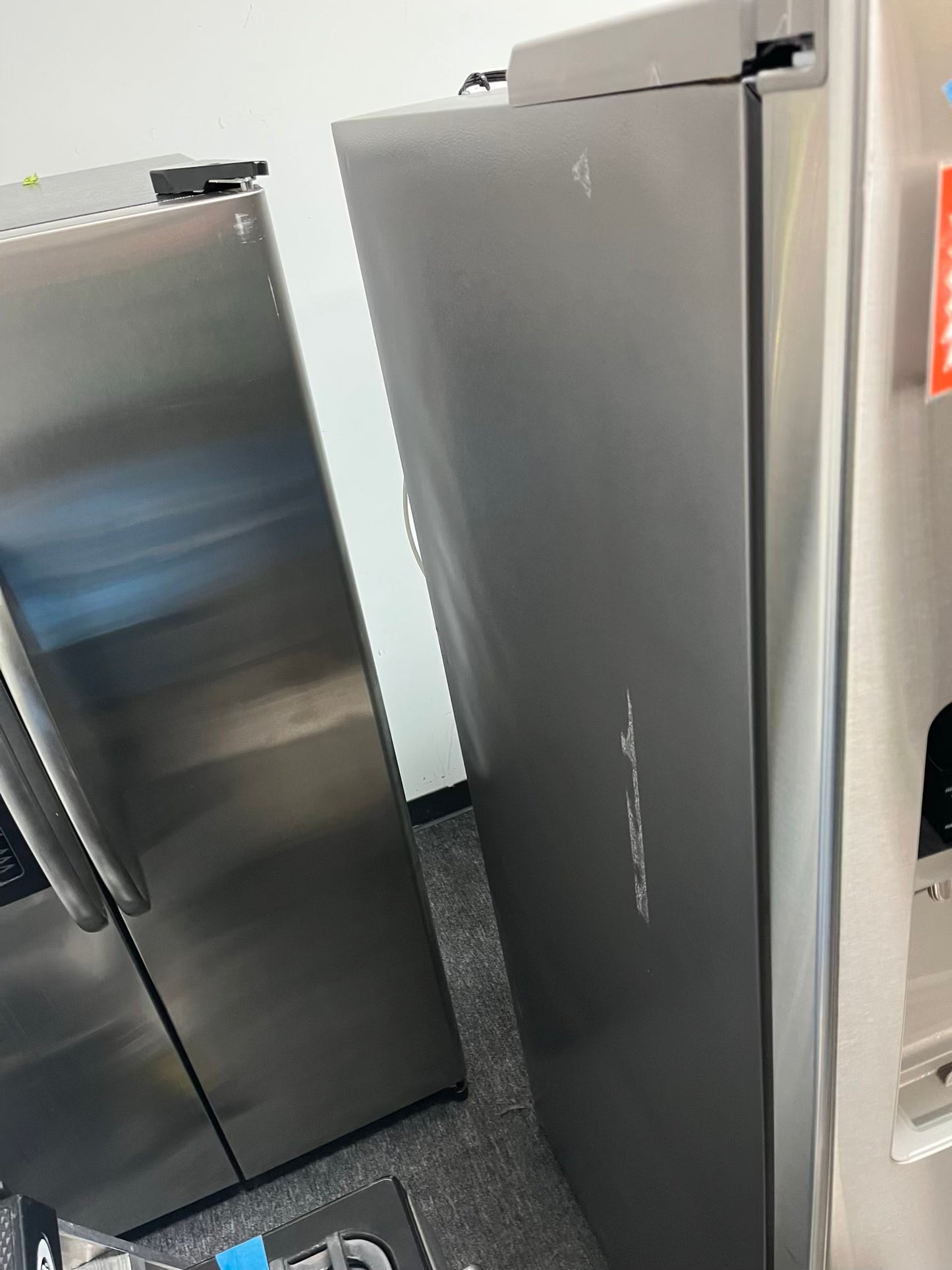 - Samsung French door Refrigerator stainless steel w/ ice water dispenser 36" #RF639CL