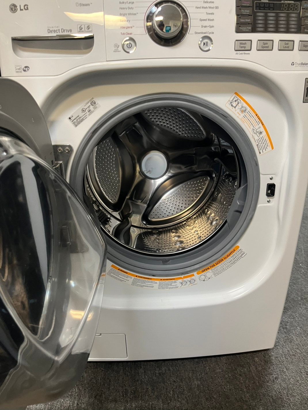 Lg Electric 220v and front load washer set white stackable 30" wide in Refurbished #ML203L