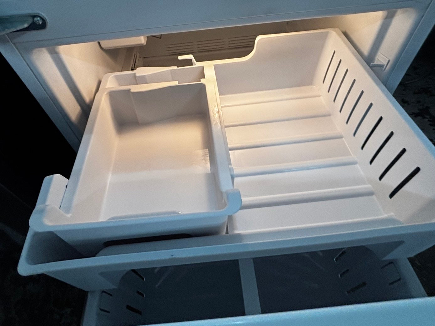 - KitchenIAd 30” wide French door Refrigerator white steel W/ice maker & water inside Used Refurbished #RFKW550L