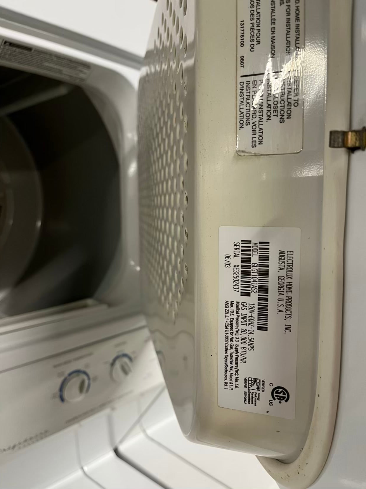 - Frigidaire laundry center GAS washer & dryer set 27" #LC596RBB