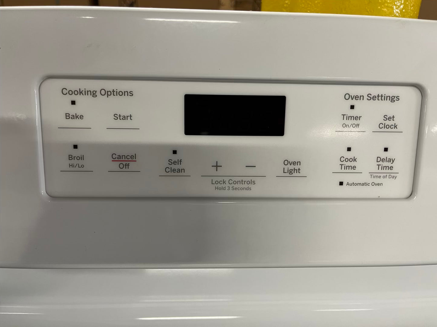 GE electric range 220v 4 burner bake broil hi/lo self clean in white Refurbished 30" #ER186HB