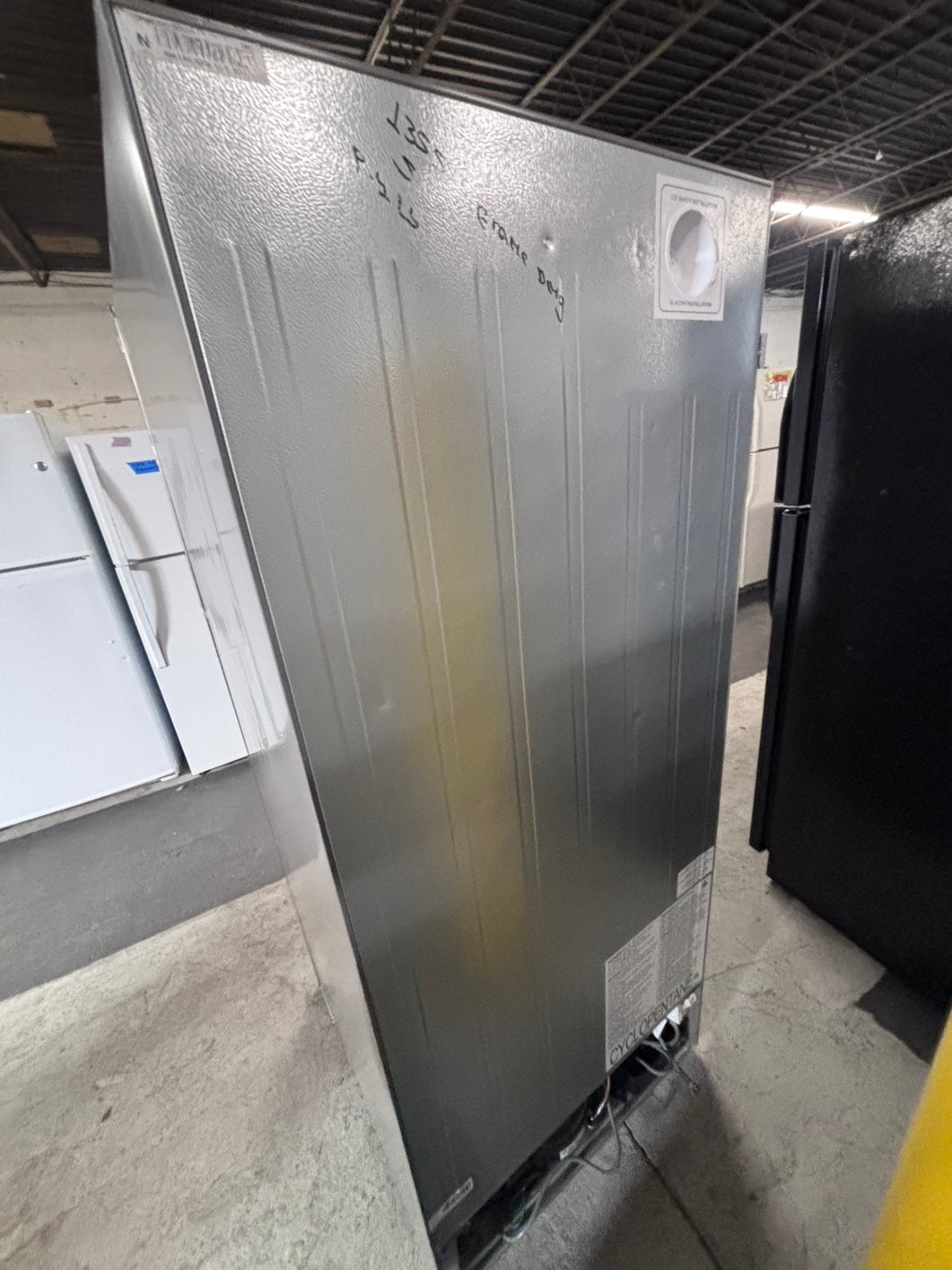 >new scratch and dent -Open box 📦 Frigidaire 28” 18cu.ft. Top Freezer stainless Steel ENERGY STAR #RFFY7HL