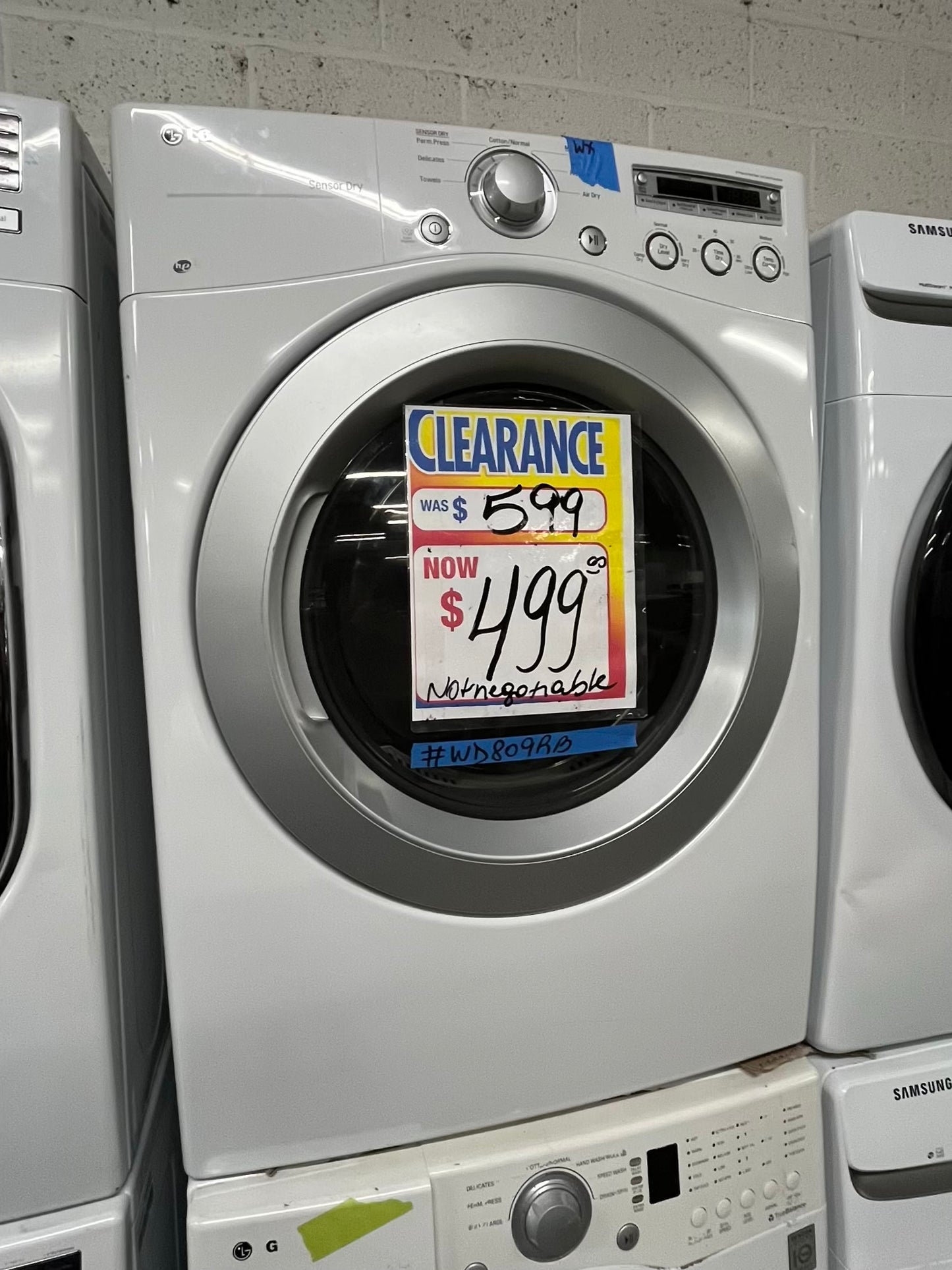 LG washer 4.5 cu ft & dryer 7.5 cu ft set electric 220v front load stackable sensor dry He in white #WD809RB