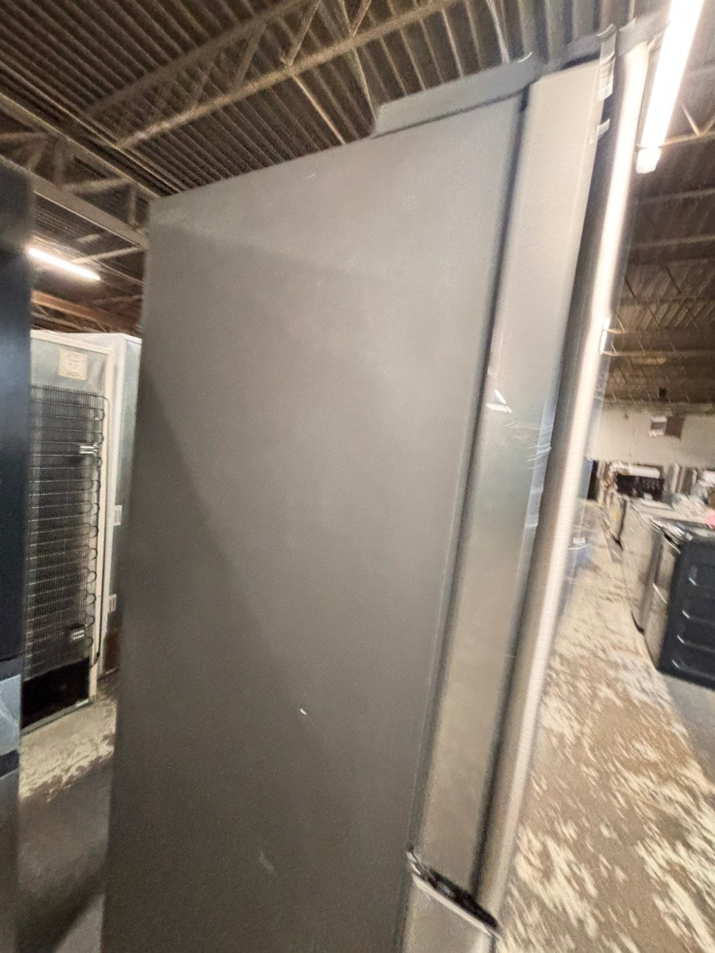 >special🎈New open box 📦 costumer return -Samsung - Bespoke 23 cu. ft. Counter Depth 4-Door French Door Refrigerator with Beverage center #RS33T41B