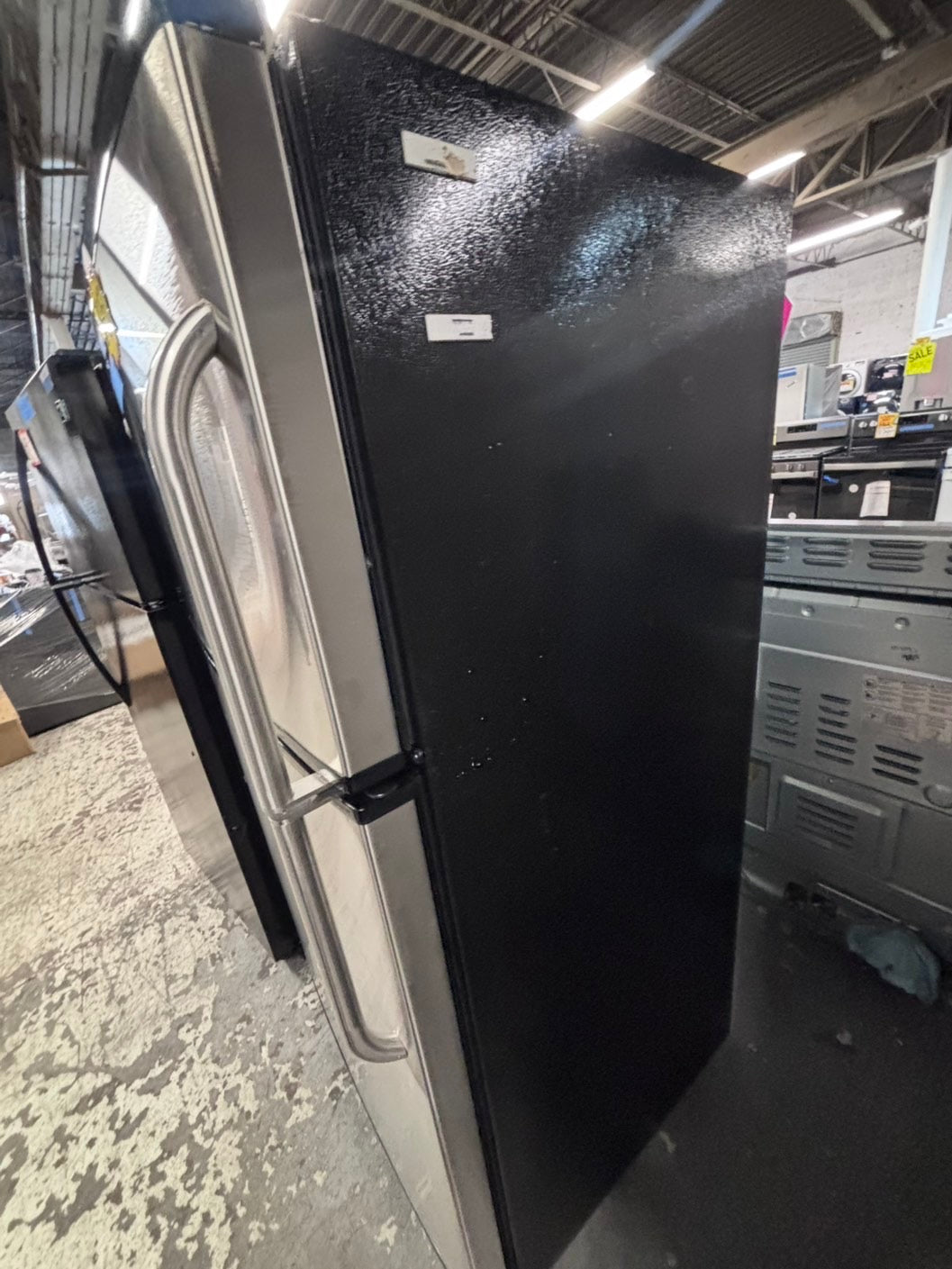 >*GE 33”x 66h Top freezer fridge, stainless steel with ice maker inside used-refurbished #RRFG641B