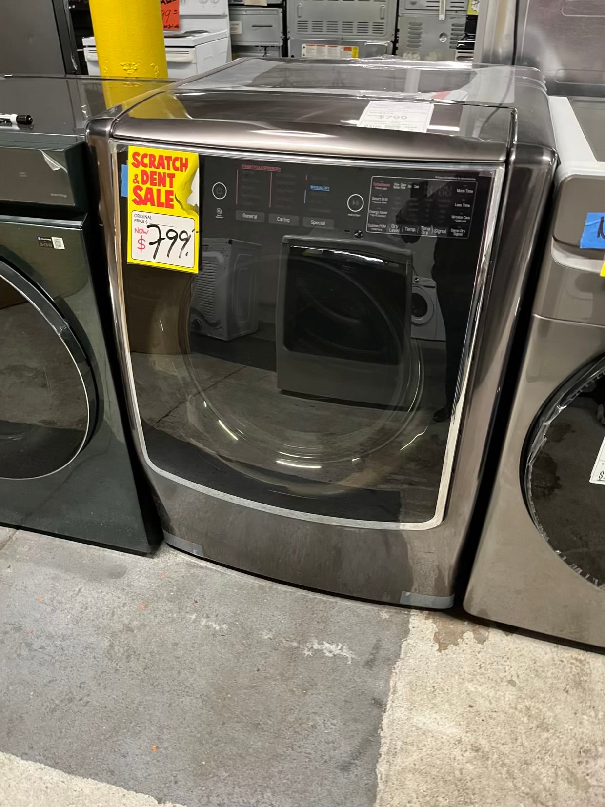 Open Box | Scratch & Dent LG SIGNATURE 9.0 cu. ft. Large Smart Wi-Fi Enabled Electric Dryer w/ TurboSteam™ 29" #RF205VB