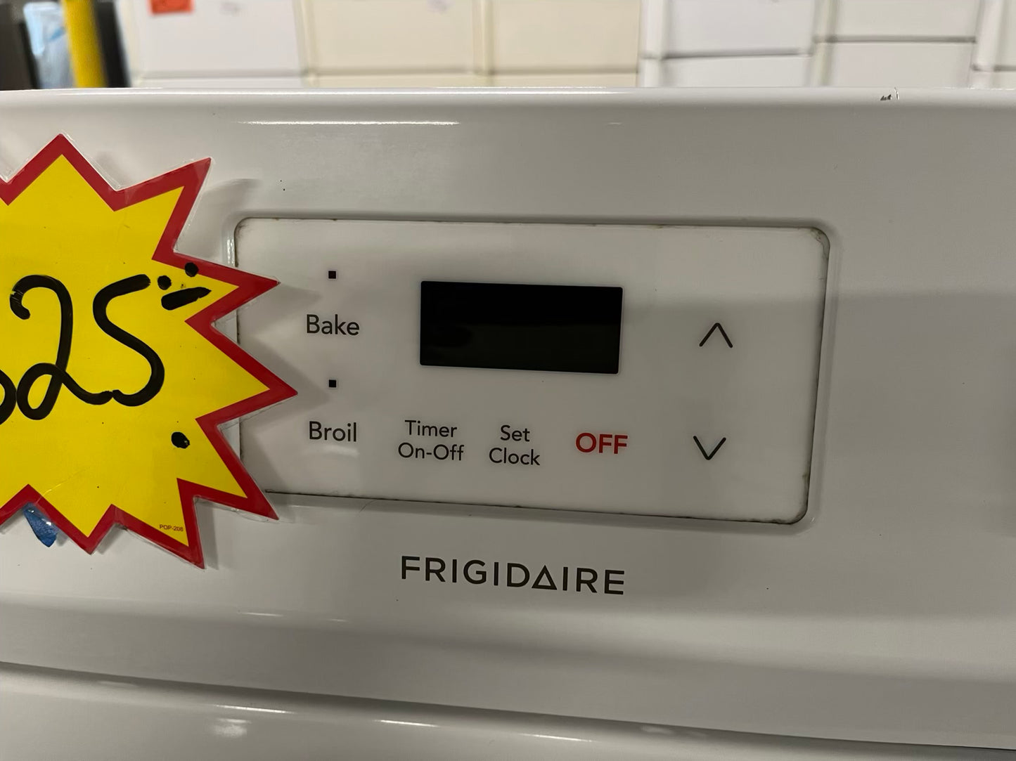 Frigidaire electric range 220v bake broil in white Refurbished 30" #ER402UB