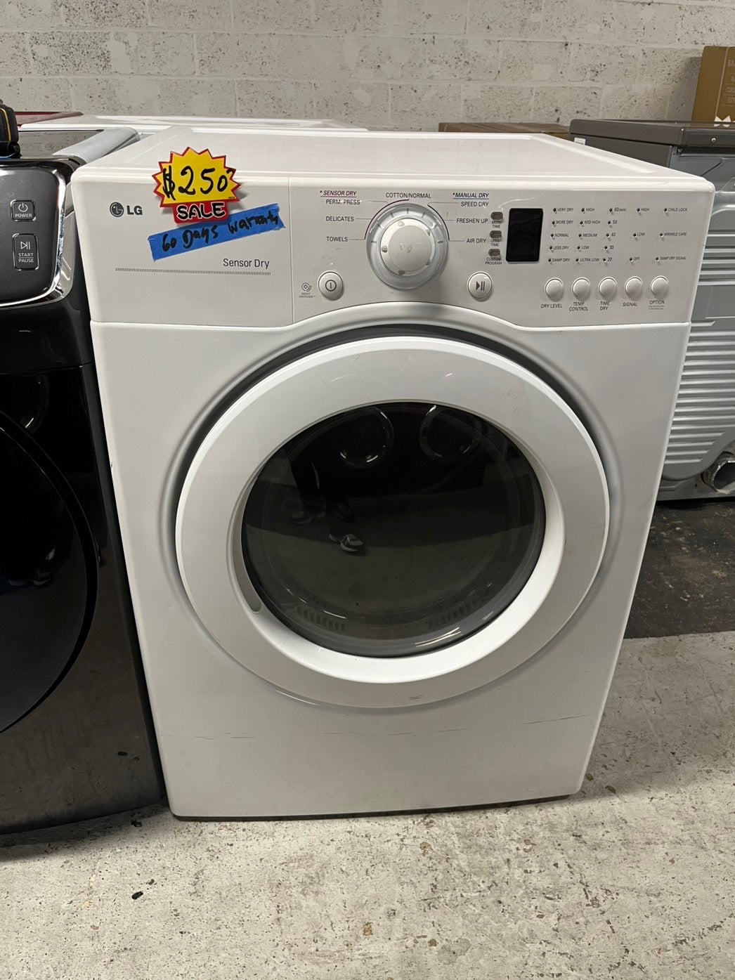 LG sensor Dry front load stackable electric 220v dryer in white 27" #ED669B