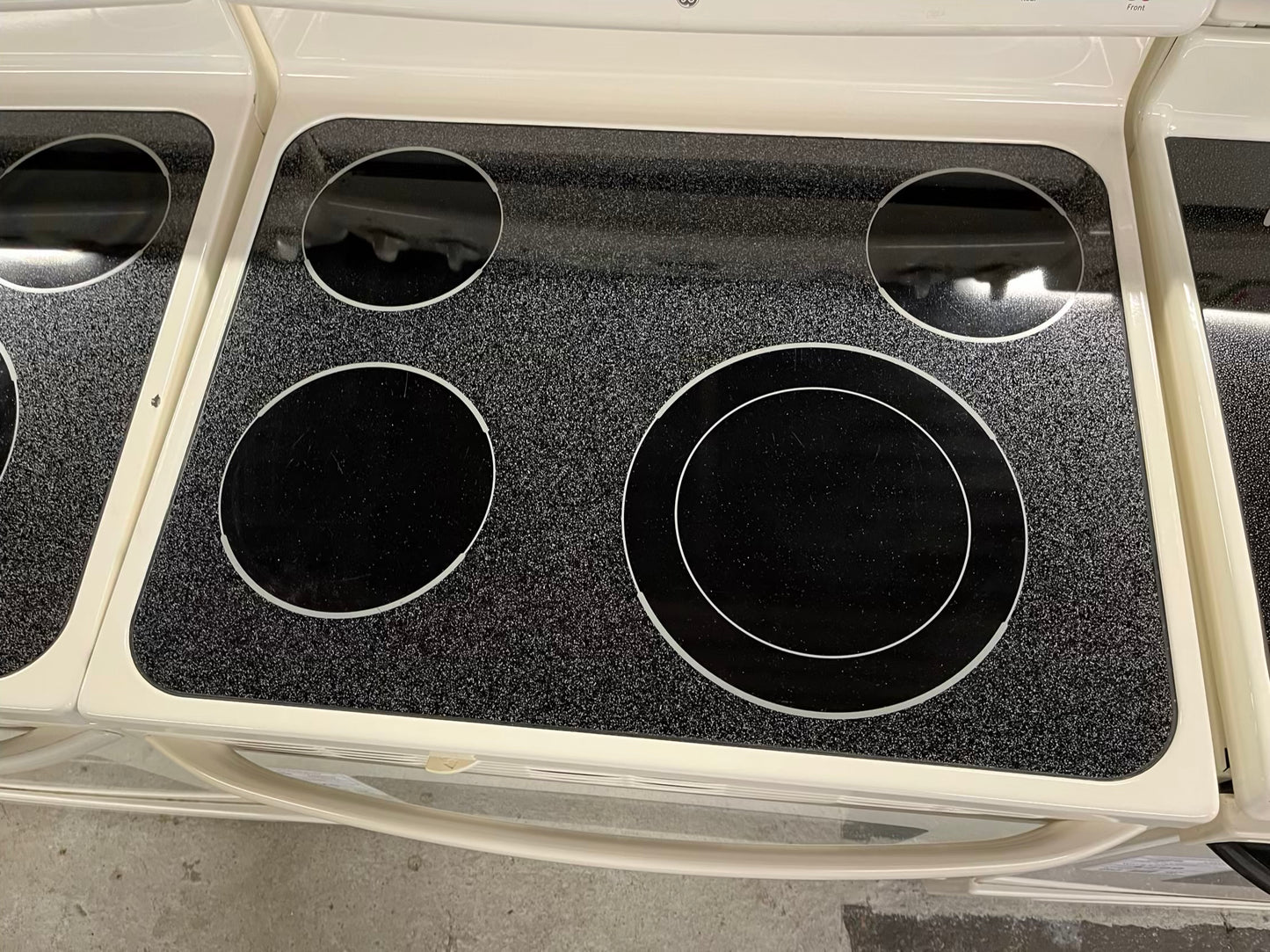 GE electric range 220v 4 burner bake broil hi/lo in off white Refurbished 30" #ER183KB