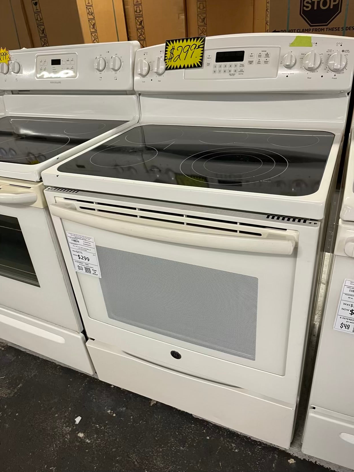 GE electric range 220v 5 burner warm zone convection bake roast broil hi/lo steam clean in off white Refurbished 30" #ER179YB