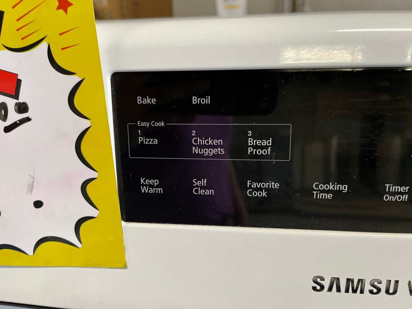 Samsung Gas range 5 burner bake broil self clean in white Refurbished 30" #GR212UB