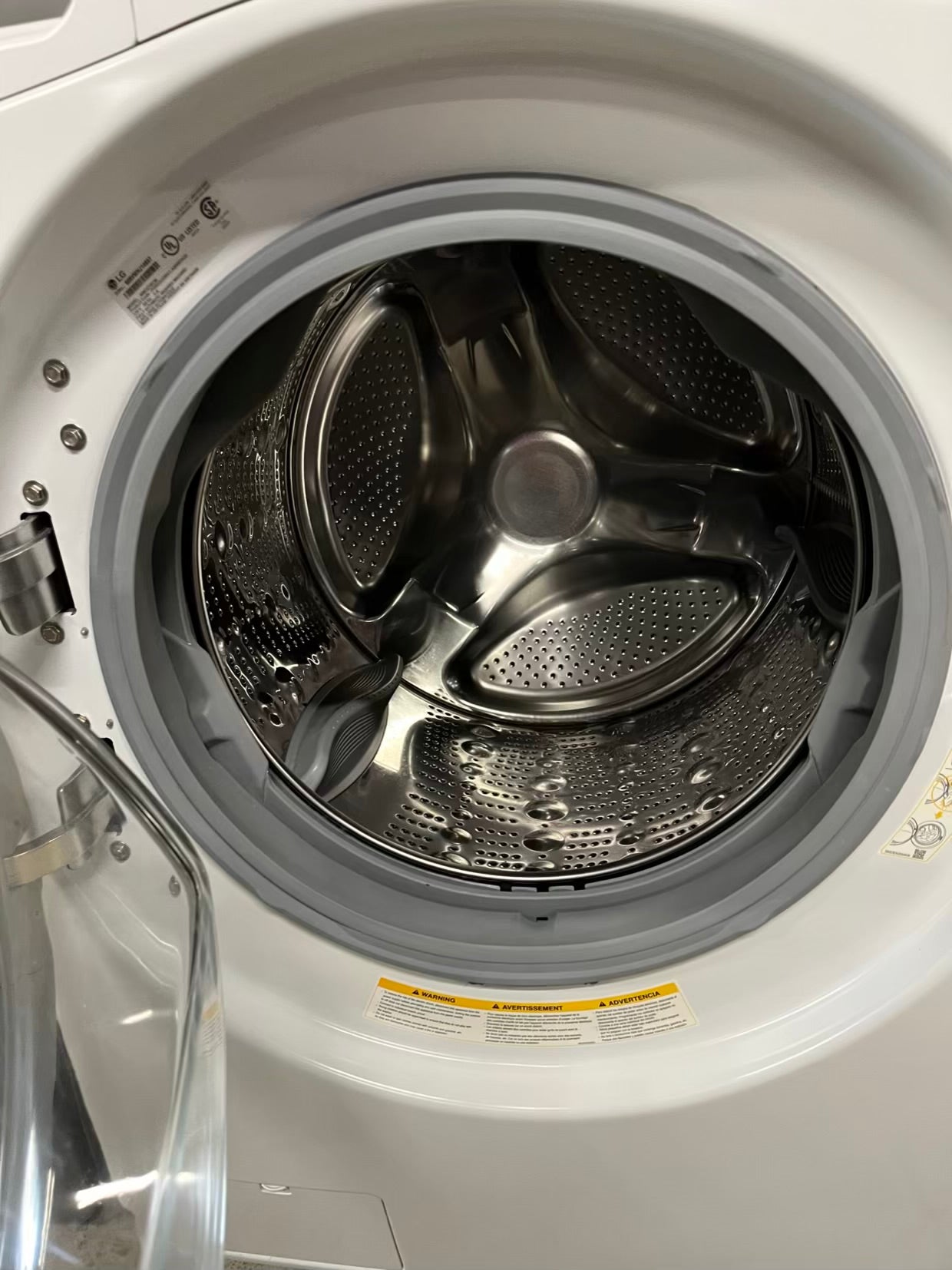 LG washer & dryer set electric 220v front load stackable in white 30" in Refurbished #WD926ZB