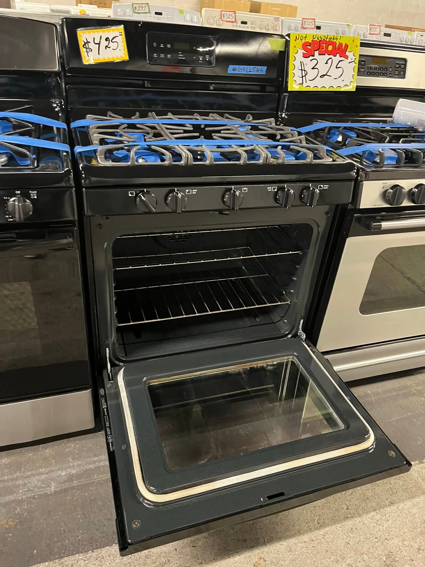 - Frigidaire GAS range black 5 burner bake broil self clean 30” item number #GR115AB