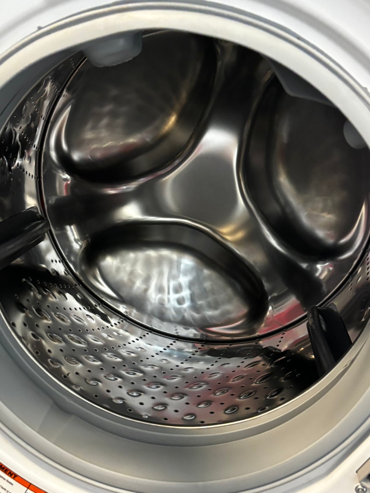 -Black Friday sale 🦃Whirlpool electric 220v washer and dryer set front load w/pedestal 27" in 
ITEM #Refurbished ED957PL
