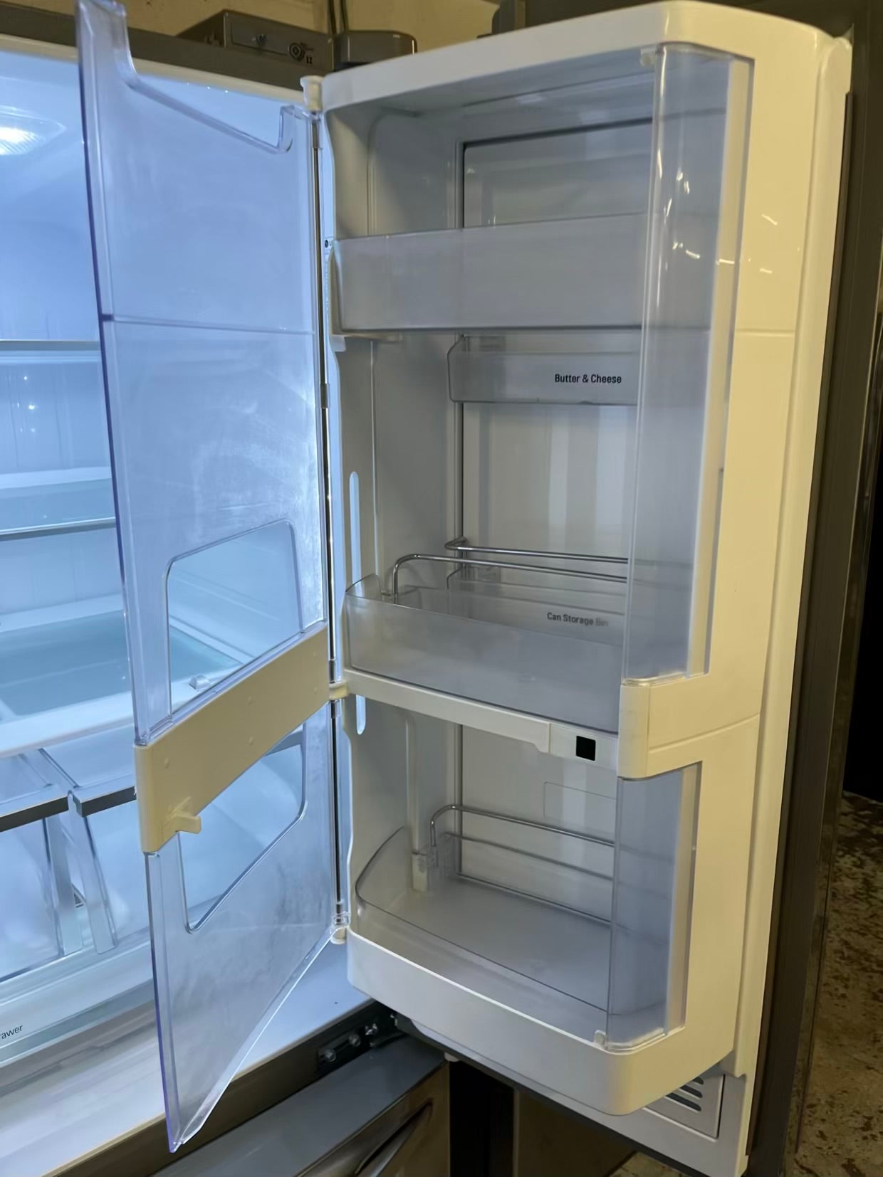 LG French door refrigerator Showcase stainless steel w/ice water dispenser 36" Refurbished #RF735SB
