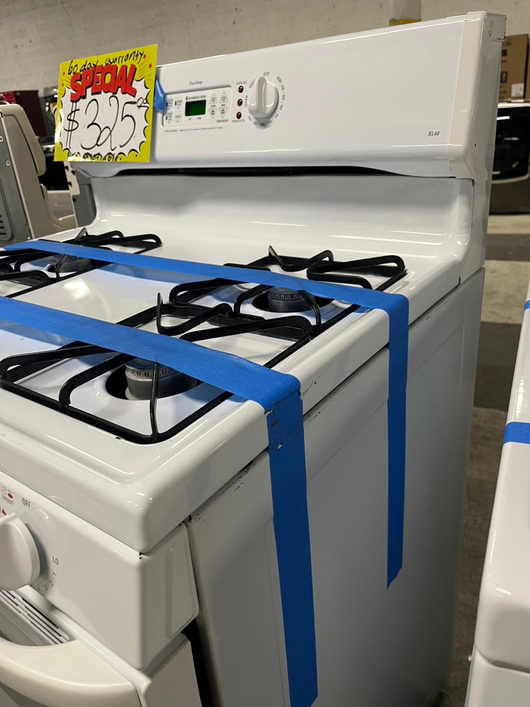 Ge Gas range 4 burner bake Temp Recall broil hi/lo in white Refurbished 30" #GRGE23LB