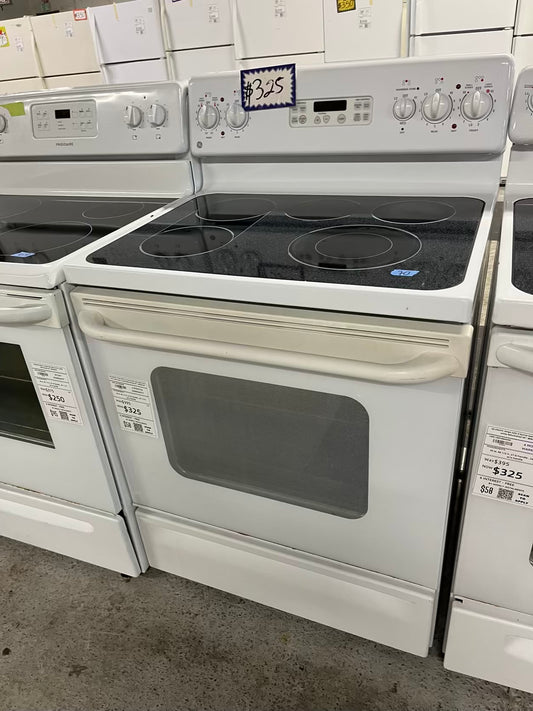 GE electric range 220v 5 burner warm zone bake broil hi/lo self clean in white Refurbished 30" #ER407HB