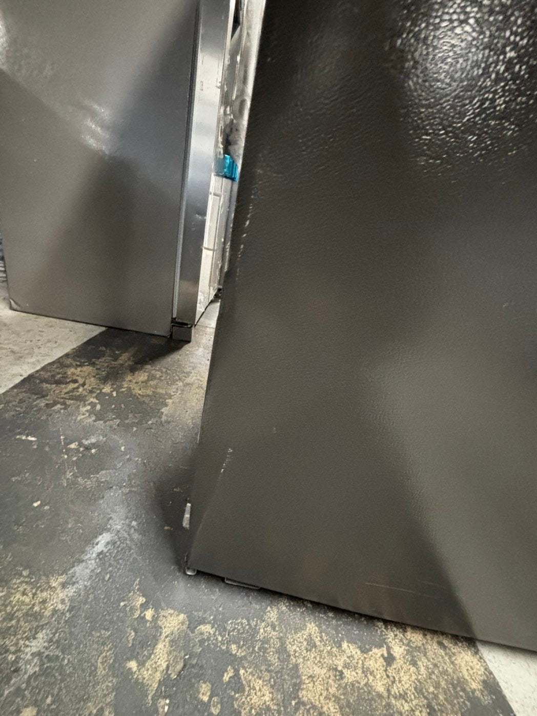 Open box | Scratch & Dent Frigidaire counter depth side x side refrigerator stainless steel w/water & Ice dispenser 35.5" 2”wide 21.4cu.ft. #RF225CB