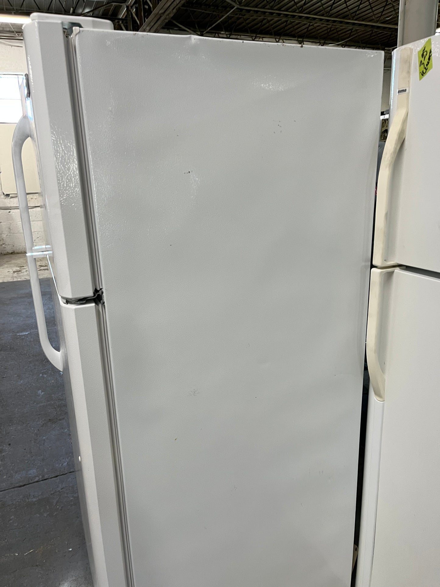 - Frigidalre top freezer Refrigerator in white 30™ #RF311SB