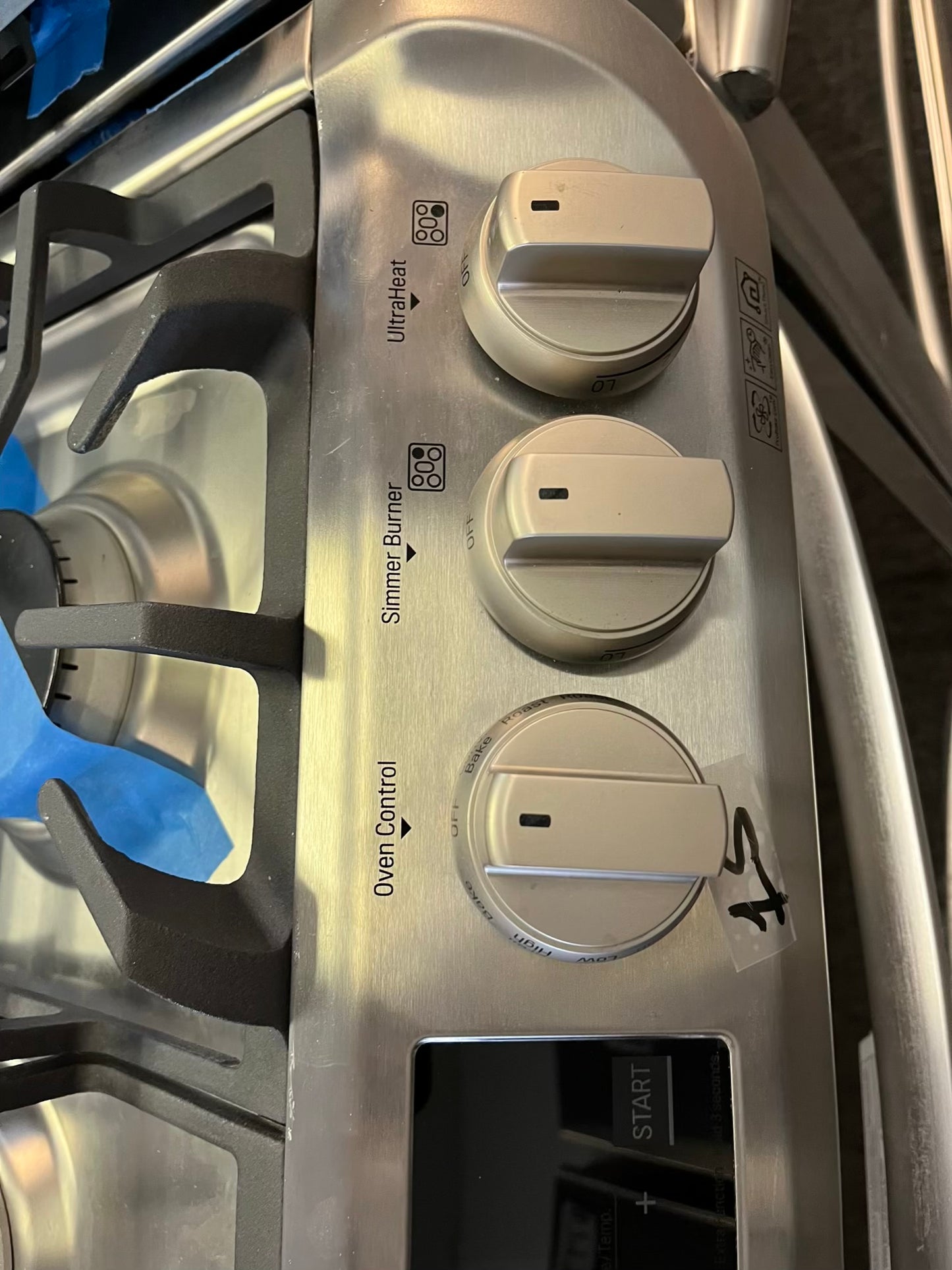 Open Box 6.3 cu. ft. Smart wi-fi Enabled Dual Fuel Slide-in Range with ProBake Convection® and EasyClean® combines a gas cooktop with an electric 220v oven #GR296DL