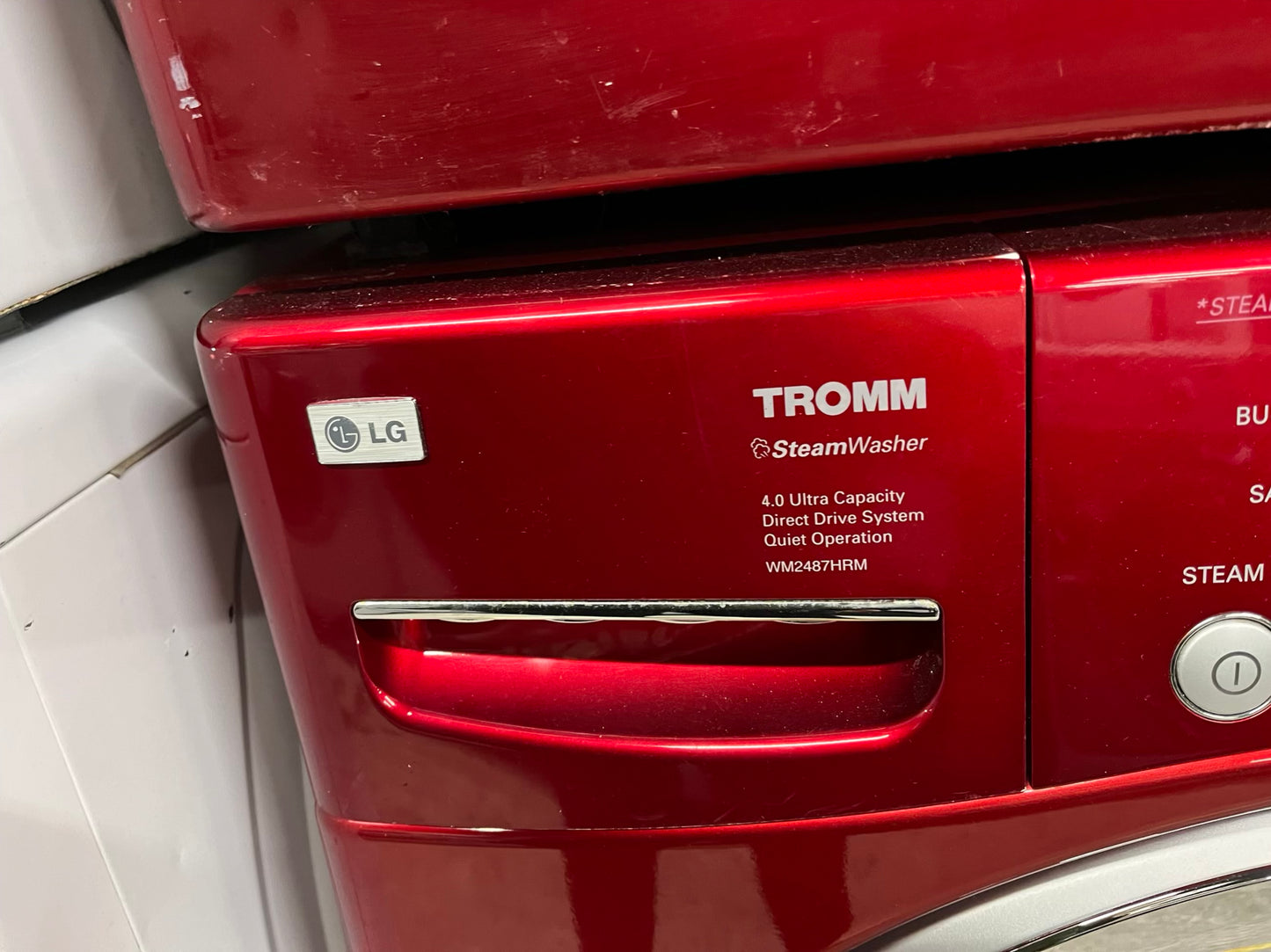 LG steam cycle washer 4.5 cu ft & dryer 7.5 cu ft set electric 220v front load stackable sensor dry He in red #WD852CB