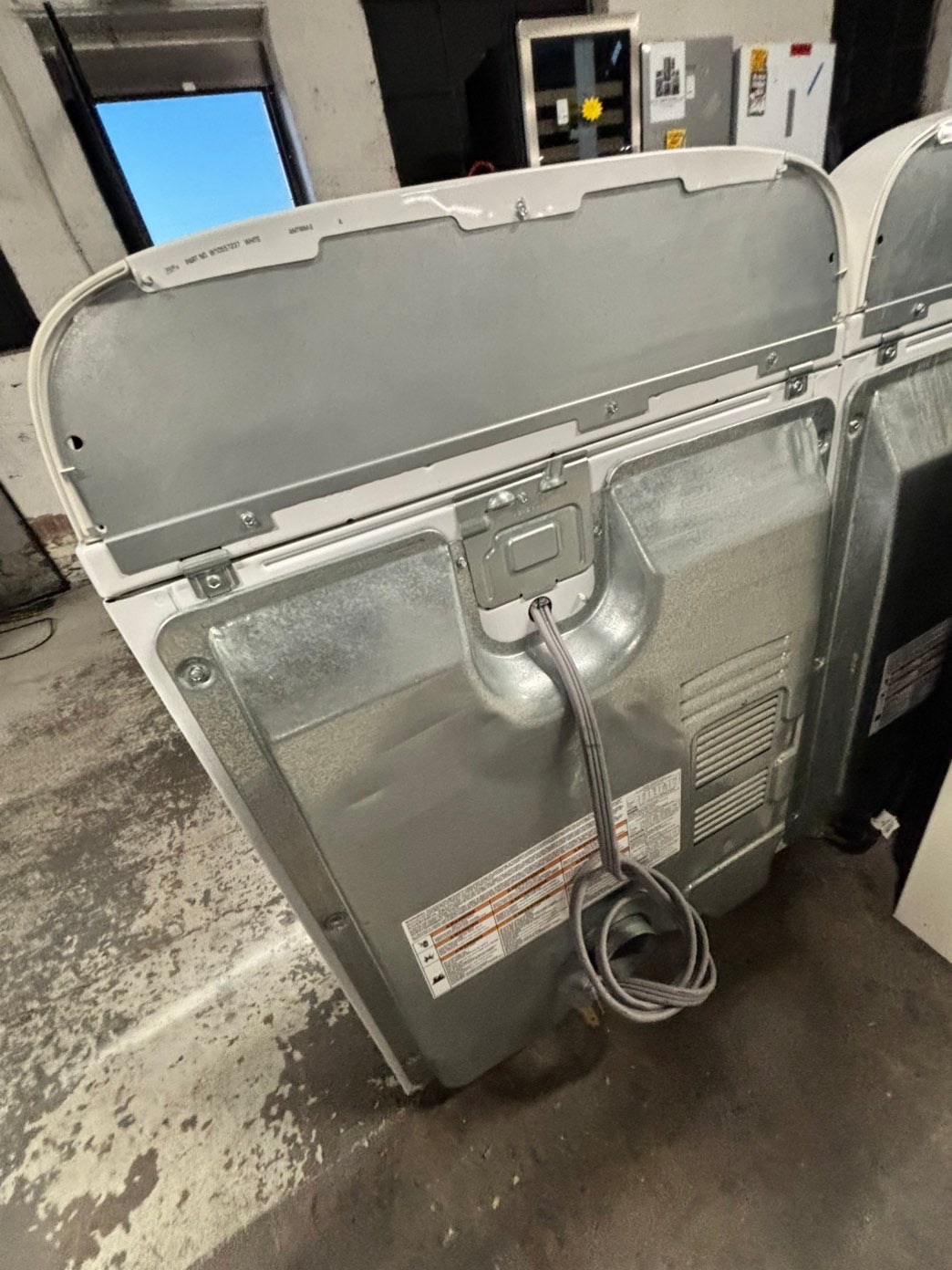 -📢black Friday sale 🦃 Whirlpool dryer 29” electric 220v side x side large capacity /item number #WDW99JL