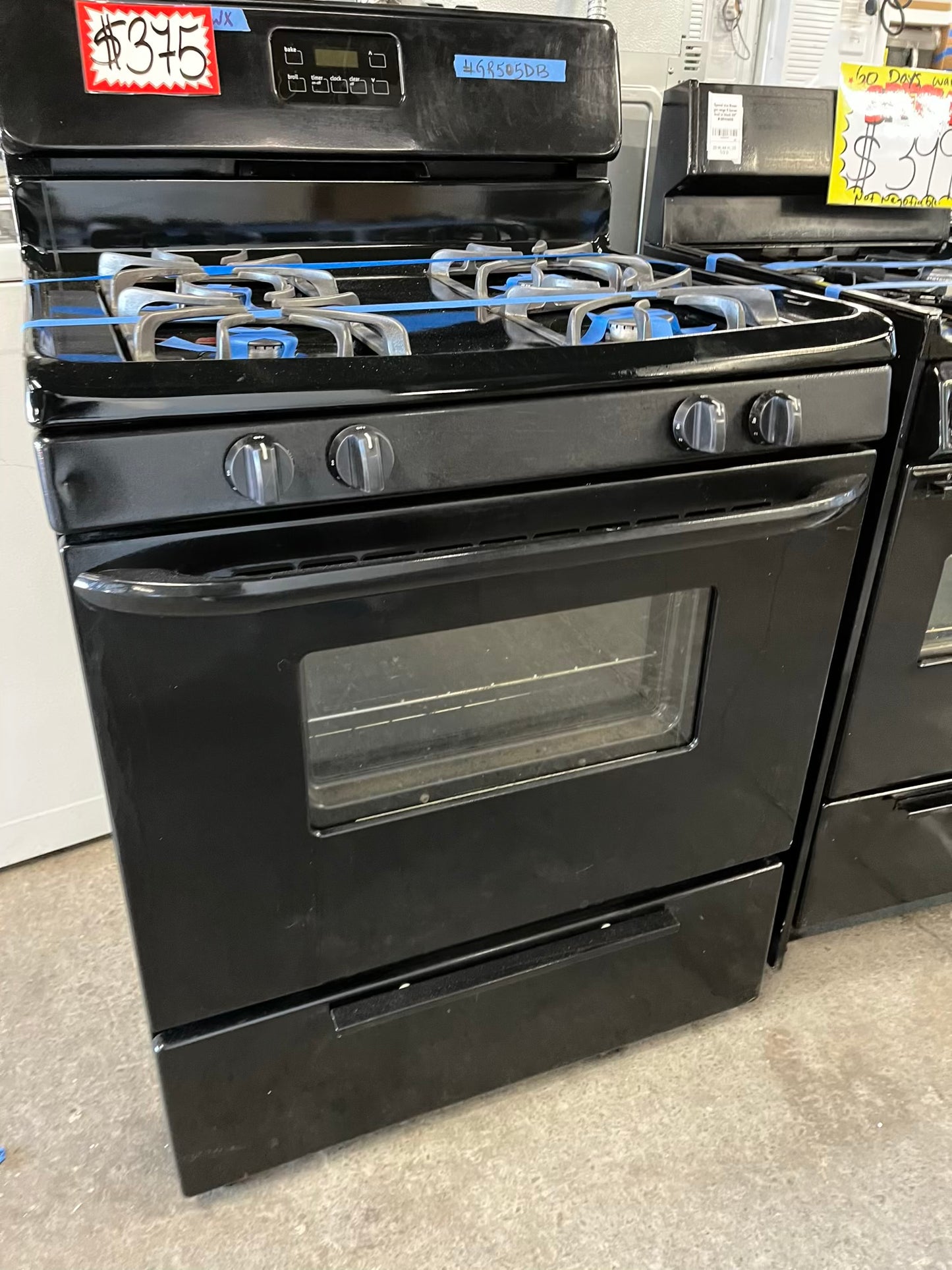 - Frigidaire GAS range black 4 burner bake broil self clean 30” item number #GR505DB