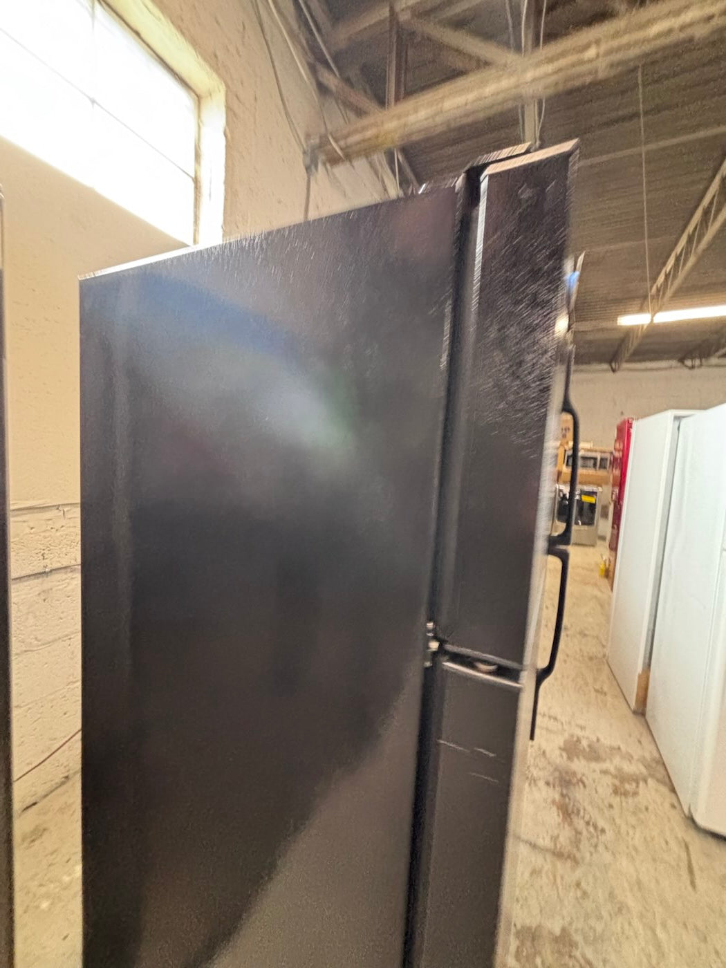 }28”w x 68 1/2h.GE top freezer fridge ,black working 💯 used-refurbished #FT21SRB