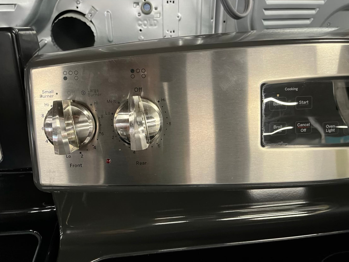 Special Offer | GE kitchen combo / Refrigerator counter depth 36” & Electric range stainless steel - 2 appliances
#RF734VB Refurbished