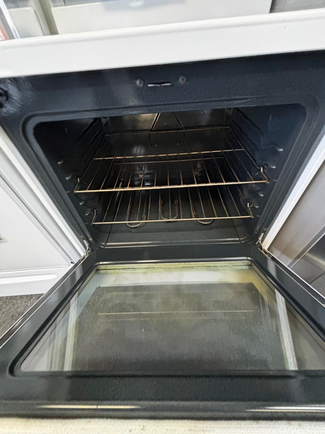 Kenmore Glass top electric 220v range 4-burner bake/broil  self clean white  30" Refurbished #ESKW13JL