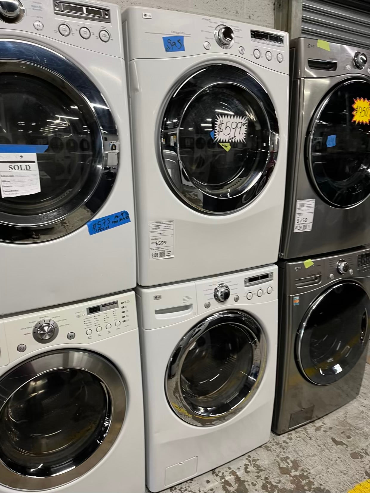 LG GAS washer & dryer set front load stackable in white 30" in Refurbished #WD928HB