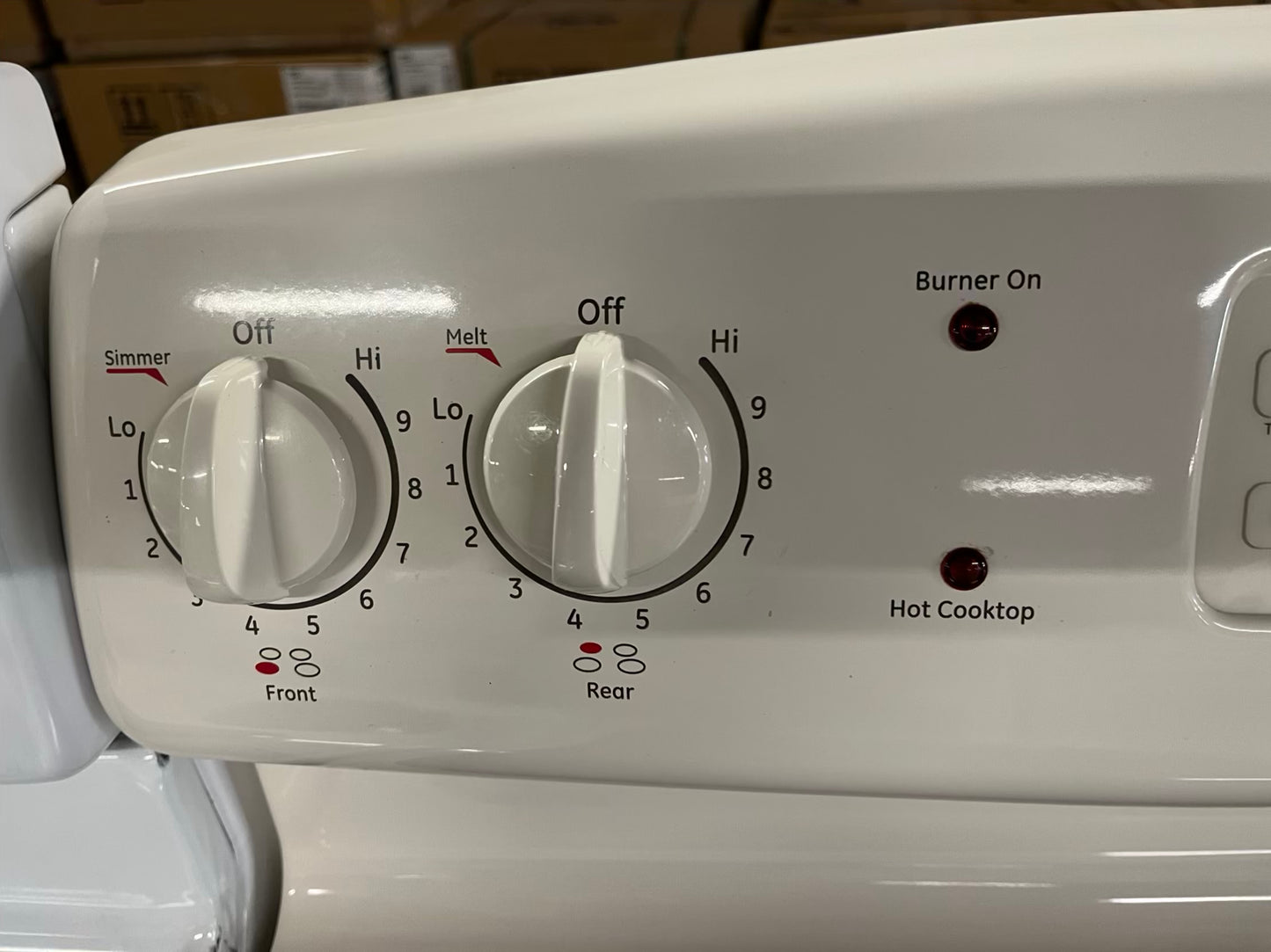 GE electric range 220v 4 burner bake broil hi/lo self clean in off white Refurbished 30" #ER184GB