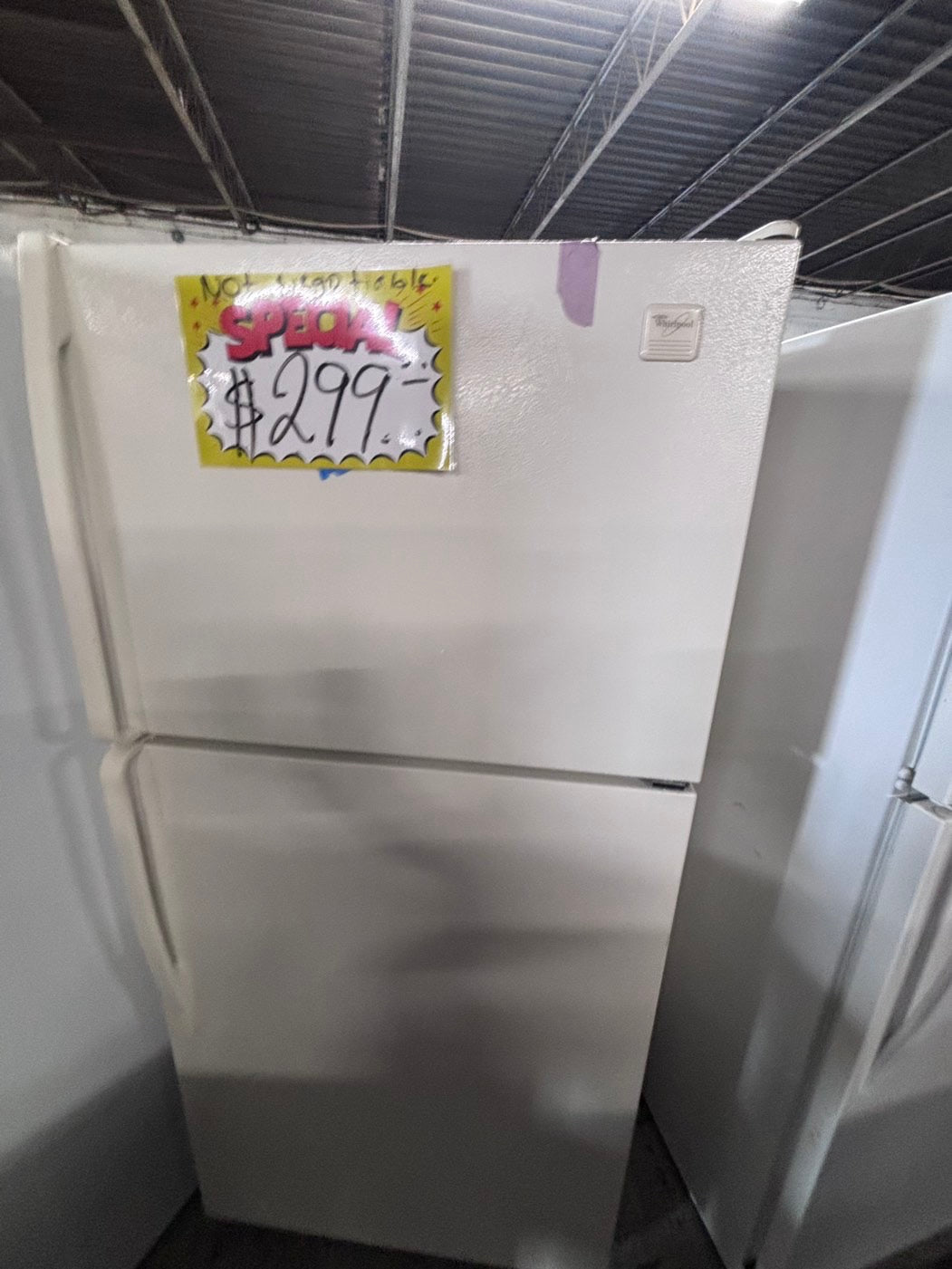 >Whirlpool 30” top freezer refrigerator in off white color -used refurbished 30’ #RF3K6B