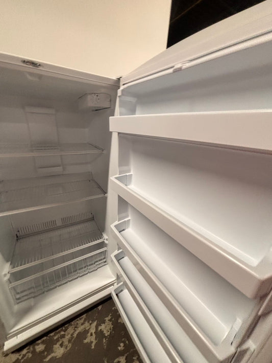 >special 💥maytag up-right freezer white Refurbished-used #RF67SHX