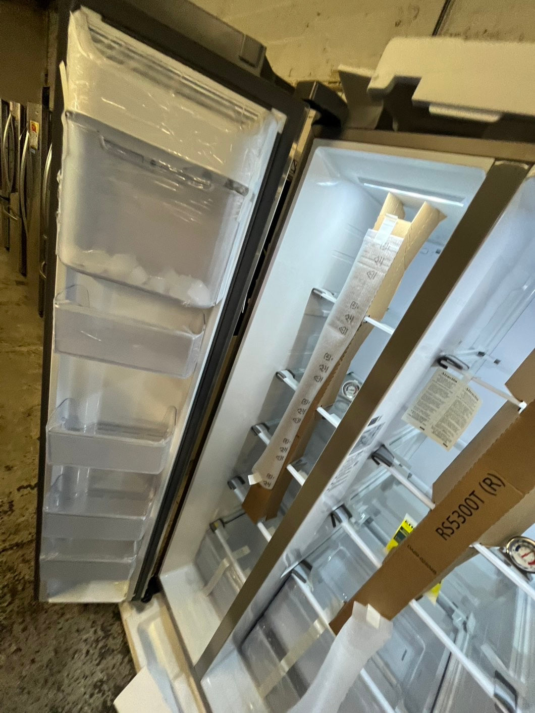 Open box 📦 New S/d Samsung 36 in. 28 cu. ft. Standard Depth Smart Side by Side Refrigerator in Fingerprint-Resistant Stainless Steel #RFSA288PL