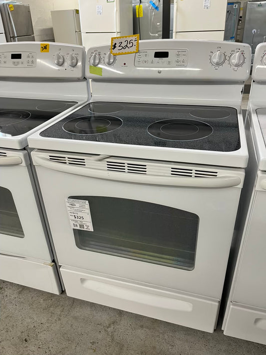 GE electric range 220v bake broil hi/lo self clean in white Refurbished 30" #ER398RB