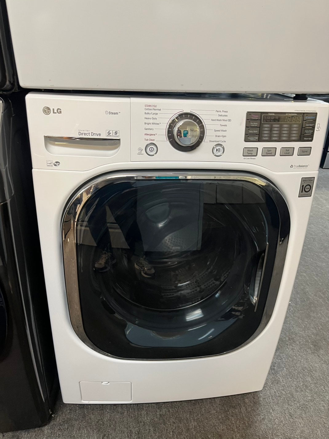 Lg Electric 220v and front load washer set white stackable 30" wide in Refurbished #ML203L