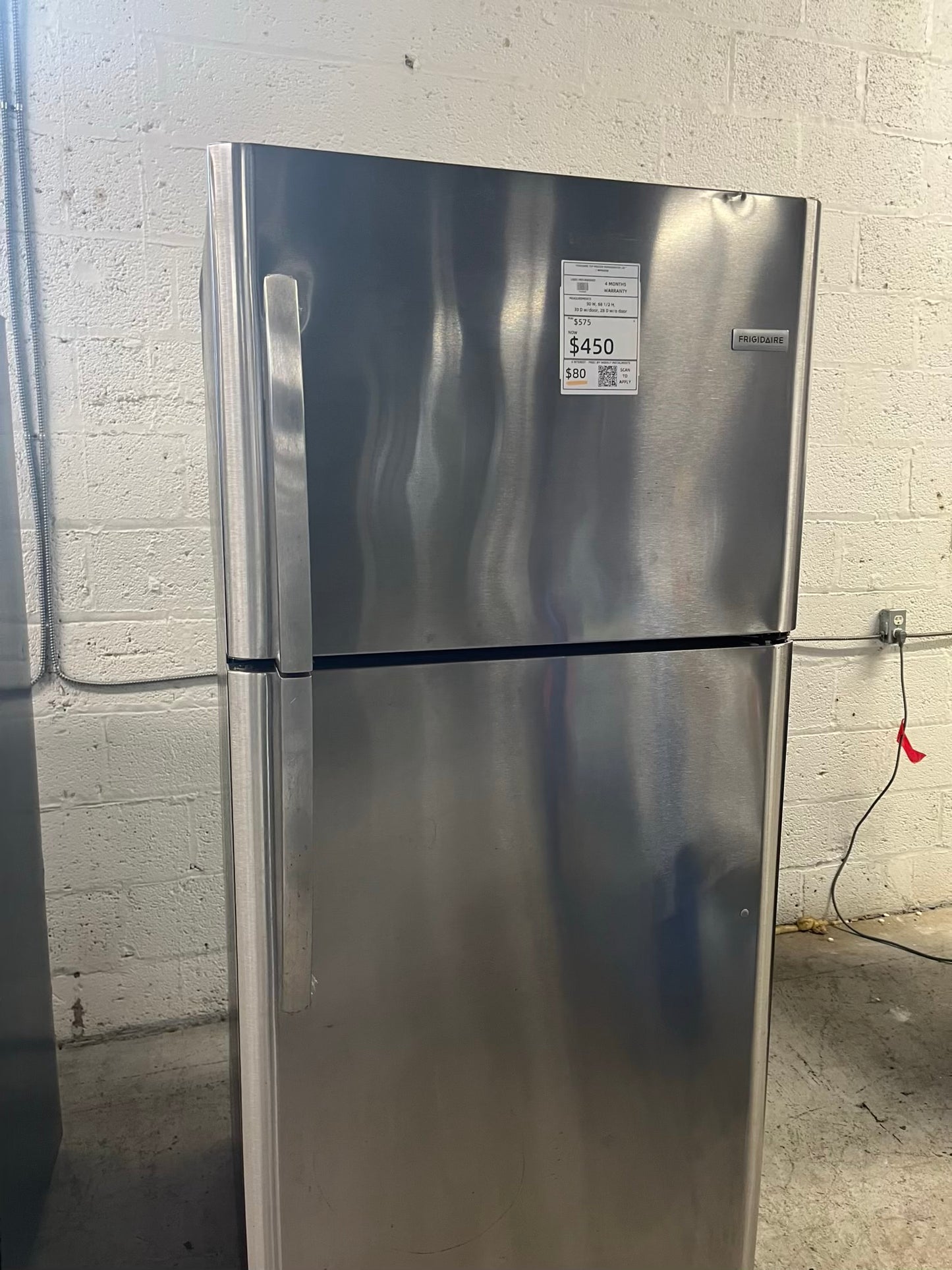 - FRIGIDAIRE TOP FREEZER REFRIGERATOR | 30" | #RF660KB USED REFURBISHED