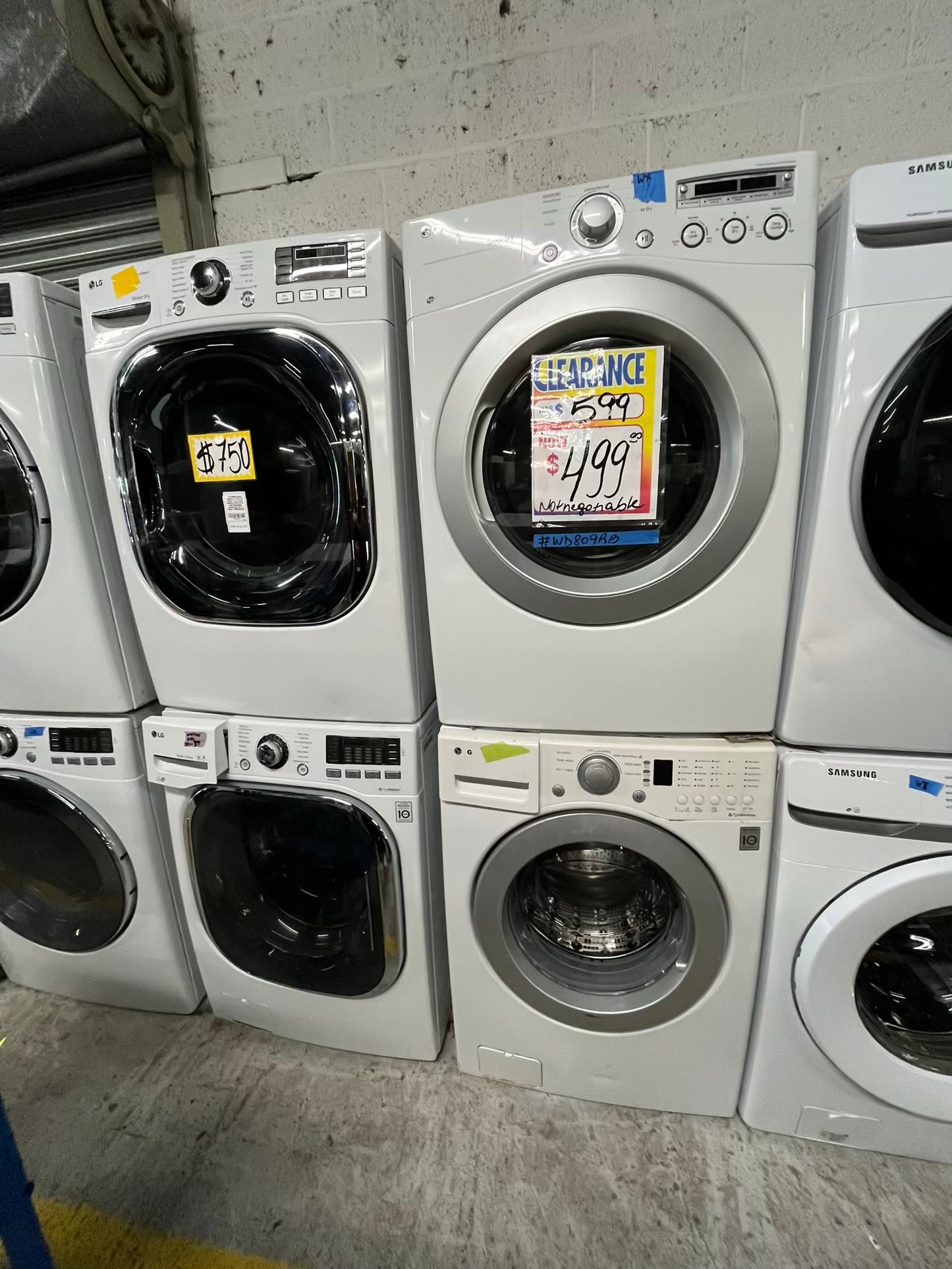 LG washer 4.5 cu ft & dryer 7.5 cu ft set electric 220v front load stackable sensor dry He in white #WD809RB