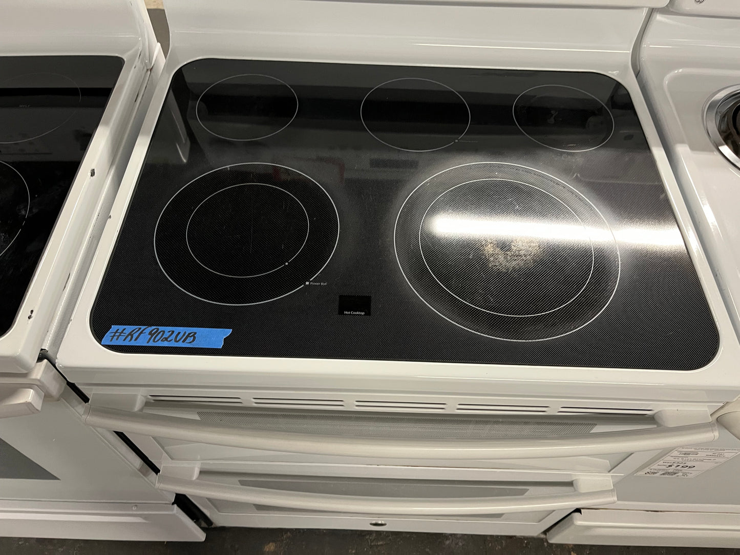 GE electric range 5 burner warming zone convection bake broil roast hi/lo in white 30” #RF902UB